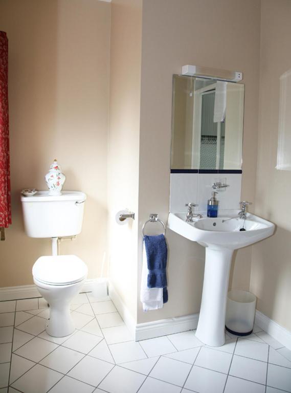 Macliam Lodge Guesthouse Clonakilty Oda fotoğraf